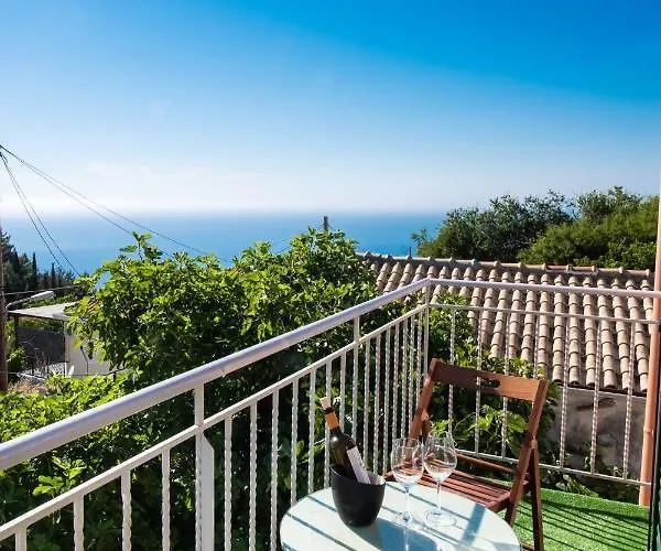 Lefkada Sunset House Каламици