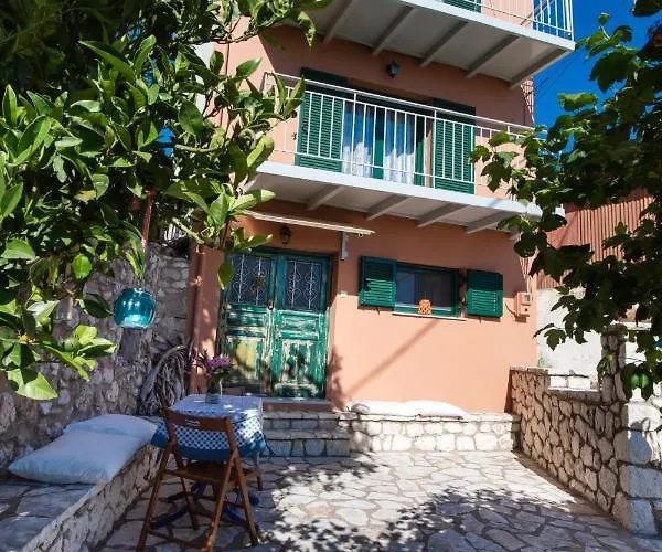 Дом отдыха Lefkada Sunset House Каламици